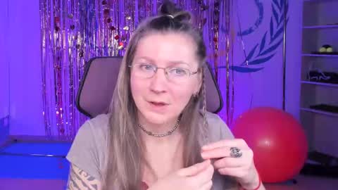 Frida Tander online show from February 2025 09:11:02 AM