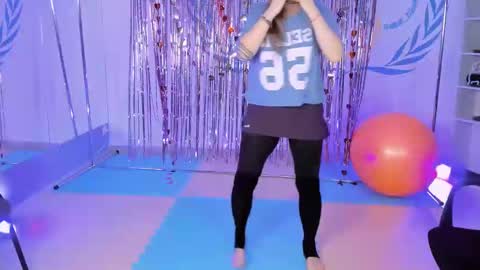 Frida Tander online show from March 2025 12:23:01 PM