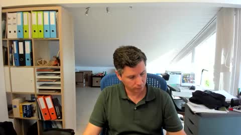 Snapshot of frikits chatting on June 2026 05:47:02 PM Francois online show from June 2026 05:47:02 PM