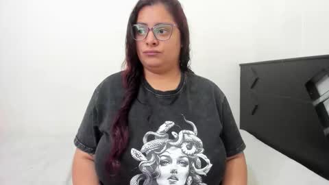 Lucy online show from November 2025 06:54:02 PM