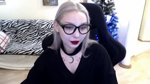 Lilith online show from December 2024 06:22:02 AM