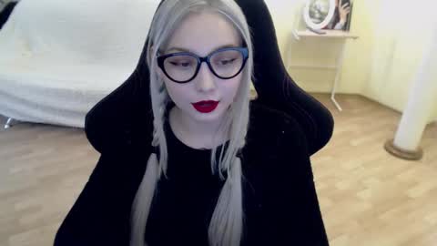 Lilith online show from March 2025 08:32:02 AM