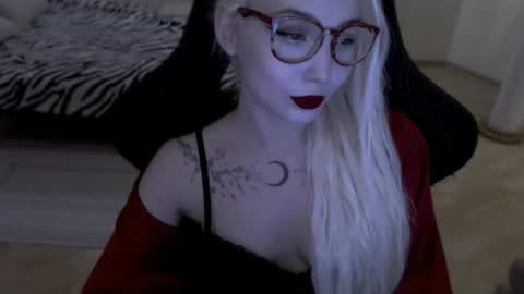Lilith online show from May 2026 06:02:02 PM