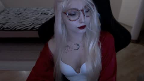 Snapshot of fromsun_forsoul chatting on June 2026 09:30:02 PM Lilith online show from June 2026 09:30:02 PM