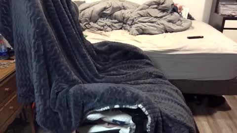 Snapshot of froski666 chatting on December 2025 02:51:01 AM froski666 online show from December 2025 02:51:01 AM