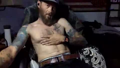 Snapshot of froski666 chatting on May 2026 03:35:02 AM froski666 online show from May 2026 03:35:02 AM