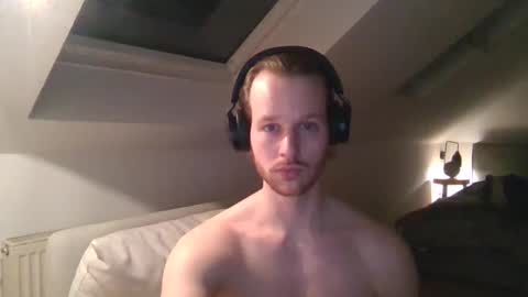 Snapshot of frozenyoga chatting on February 2025 07:58:02 PM frozenyoga online show from February 2025 07:58:02 PM