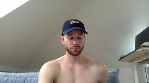 Snapshot of frozenyoga chatting on October 2025 10:25:01 AM frozenyoga online show from October 2025 10:25:01 AM