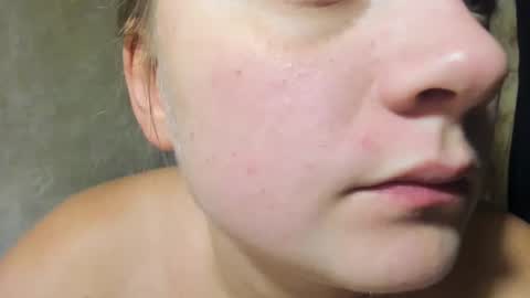 Snapshot of frumcake chatting on December 2024 02:16:01 AM FrumCake online show from December 2024 02:16:01 AM