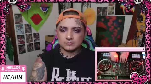 Snapshot of ftmbiggestclit chatting on May 2026 03:55:02 AM Kevin online show from May 2026 03:55:02 AM
