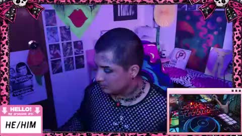 Snapshot of ftmbiggestclit chatting on May 2026 12:01:01 PM Kevin online show from May 2026 12:01:01 PM
