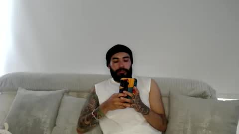Jestevan online show from March 2026 06:58:01 PM