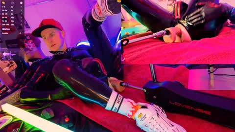 Snapshot of fuc71 chatting on January 2025 08:23:02 PM fuc71 online show from January 2025 08:23:02 PM