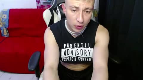 Snapshot of fuckablecharlie chatting on July 2026 01:56:01 AM Charlie Crawford online show from July 2026 01:56:01 AM