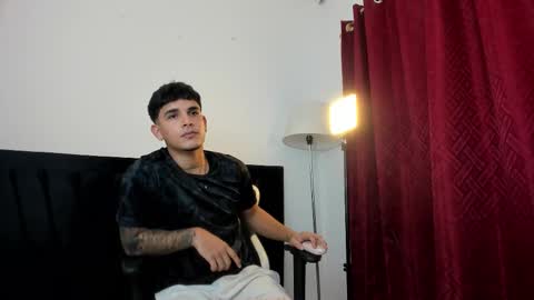 Snapshot of fuckboyca chatting on October 2025 03:28:01 AM fuckboyca online show from October 2025 03:28:01 AM