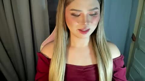 Snapshot of fuckdoll_rain chatting on May 2026 02:35:02 PM R A I N M O R A L E S G M A I L . C O M online show from May 2026 02:35:02 PM