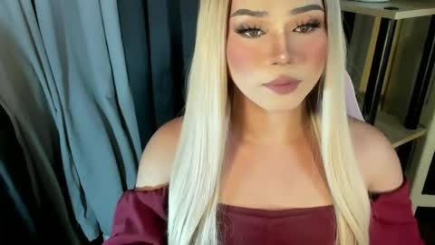 Snapshot of fuckdoll_rain chatting on June 2026 05:21:01 AM R A I N M O R A L E S G M A I L . C O M online show from June 2026 05:21:01 AM