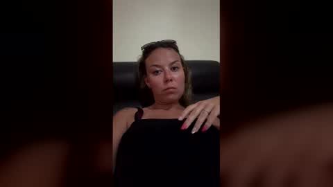 Snapshot of fuckhard4you chatting on February 2026 10:23:02 AM La online show from February 2026 10:23:02 AM