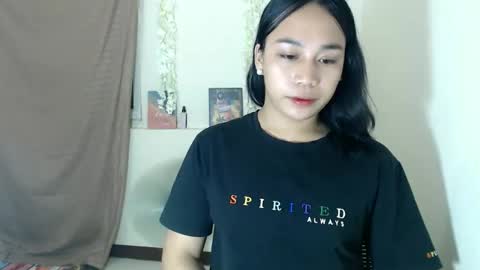 Snapshot of fucking_crystal chatting on November 2025 08:58:01 PM ITS ME CRYSTAL online show from November 2025 08:58:01 PM