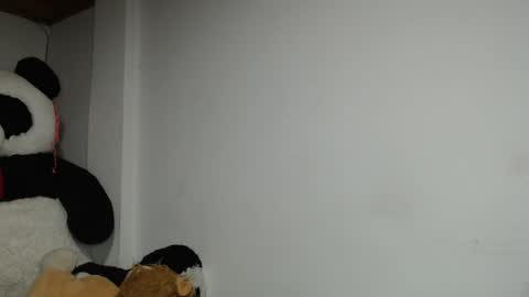 Mia and Gary  online show from February 2025 08:07:01 AM