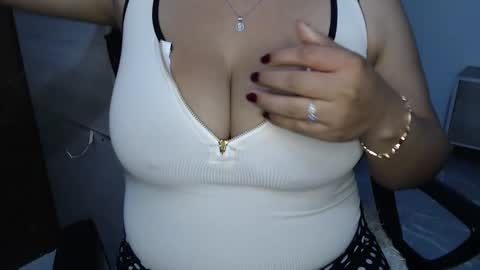 Mia and Gary  online show from October 2025 01:37:02 AM