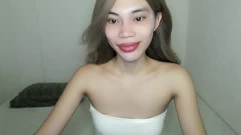 fuckingsexy143 online show from October 2025 01:49:01 AM