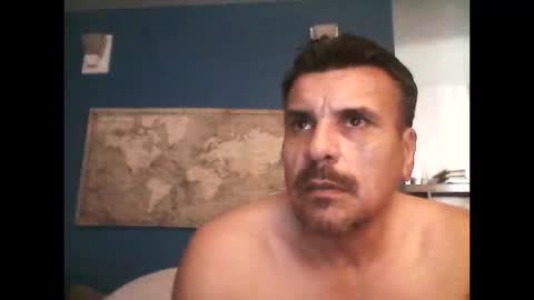 fuego1ento22 online show from October 2025 07:58:02 PM