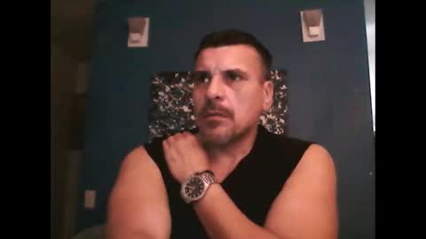 fuego1ento22 online show from April 2026 09:01:01 PM