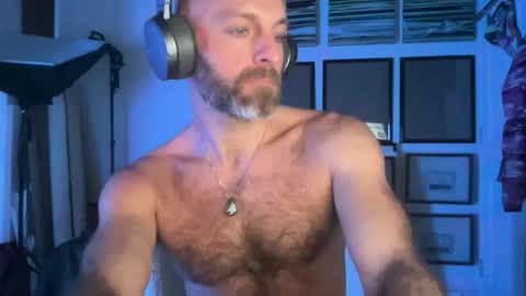 FuhZee online show from November 2025 11:37:01 PM