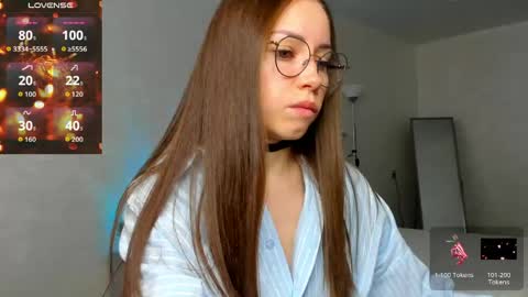 Snapshot of fun__nd__bun chatting on May 2026 01:33:02 AM fun__nd__bun online show from May 2026 01:33:02 AM