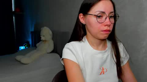 Snapshot of fun__nd__bun chatting on June 2026 01:16:01 AM fun__nd__bun online show from June 2026 01:16:01 AM