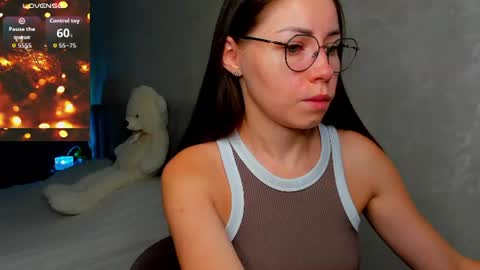 Snapshot of fun__nd__bun chatting on June 2026 01:22:01 AM fun__nd__bun online show from June 2026 01:22:01 AM