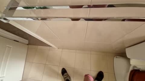 Snapshot of funfishing27 chatting on December 2025 11:55:02 PM funfishing27 online show from December 2025 11:55:02 PM