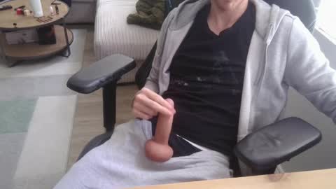 Snapshot of funkybits chatting on April 2026 11:24:01 AM funkybits online show from April 2026 11:24:01 AM