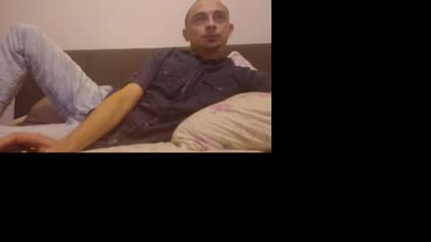 Snapshot of funkymoonkey chatting on November 2025 03:47:02 PM FunkyMoonkey online show from November 2025 03:47:02 PM