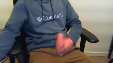 YWhiteNiceMan online show from May 2026 12:04:01 AM