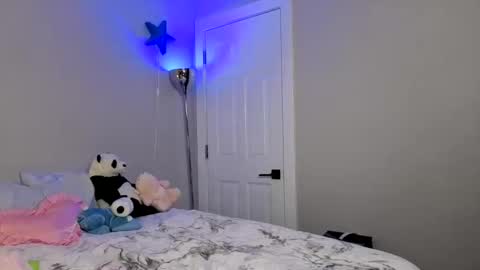 May online show from December 2025 03:35:01 AM