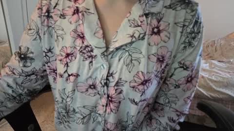 Snapshot of fuxkme_jen chatting on December 2024 07:24:02 PM fuxkme_jen online show from December 2024 07:24:02 PM