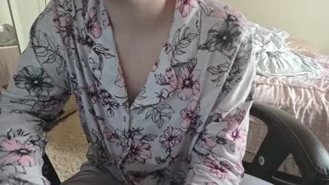 Snapshot of fuxkme_jen chatting on December 2024 03:13:02 PM fuxkme_jen online show from December 2024 03:13:02 PM