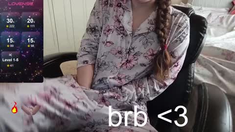 Snapshot of fuxkme_jen chatting on January 2025 05:37:01 PM fuxkme_jen online show from January 2025 05:37:01 PM