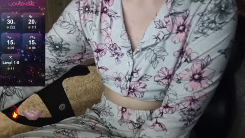 Snapshot of fuxkme_jen chatting on January 2025 09:31:01 PM fuxkme_jen online show from January 2025 09:31:01 PM