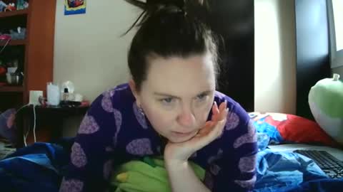 Snapshot of fuzzypeaches87 chatting on April 2026 04:45:02 PM fuzzypeaches87 online show from April 2026 04:45:02 PM