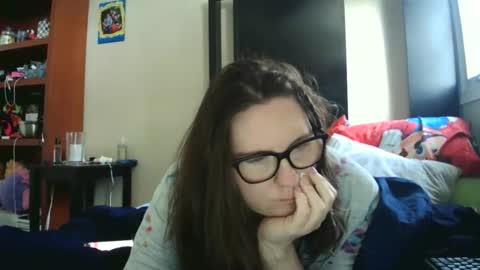Snapshot of fuzzypeaches87 chatting on May 2026 03:40:02 PM fuzzypeaches87 online show from May 2026 03:40:02 PM