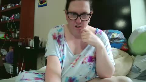 Snapshot of fuzzypeaches87 chatting on May 2026 04:12:01 PM fuzzypeaches87 online show from May 2026 04:12:01 PM
