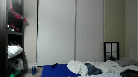 Snapshot of fuzzypeaches87 chatting on May 2026 06:09:02 AM fuzzypeaches87 online show from May 2026 06:09:02 AM