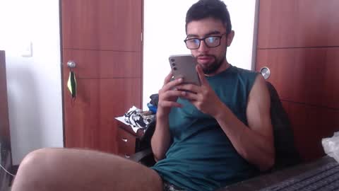 andrew online show from February 2025 06:04:01 PM