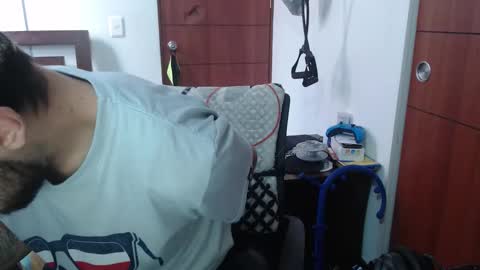 andrew online show from January 2026 06:33:02 PM