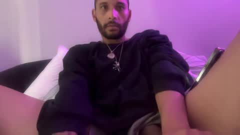 Snapshot of fvvkboyy chatting on December 2024 05:59:02 PM fvvkboyy online show from December 2024 05:59:02 PM