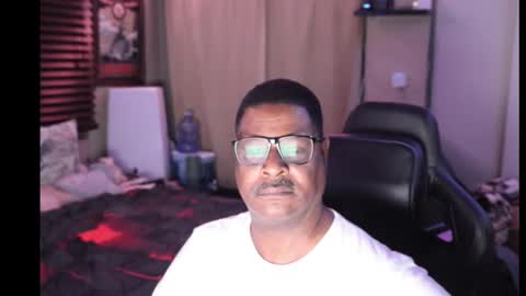 Snapshot of fyrecontrol chatting on January 2025 04:44:02 AM seldom seen online show from January 2025 04:44:02 AM