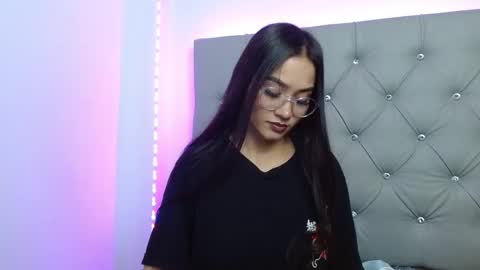 Snapshot of fysste_ chatting on October 2025 10:34:02 PM Victoria online show from October 2025 10:34:02 PM